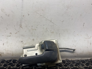 ручка внутренняя задняя правая Mazda 626 GF 1997, 2.0 л., дизель, МКПП, зелёный, седан, передний привод