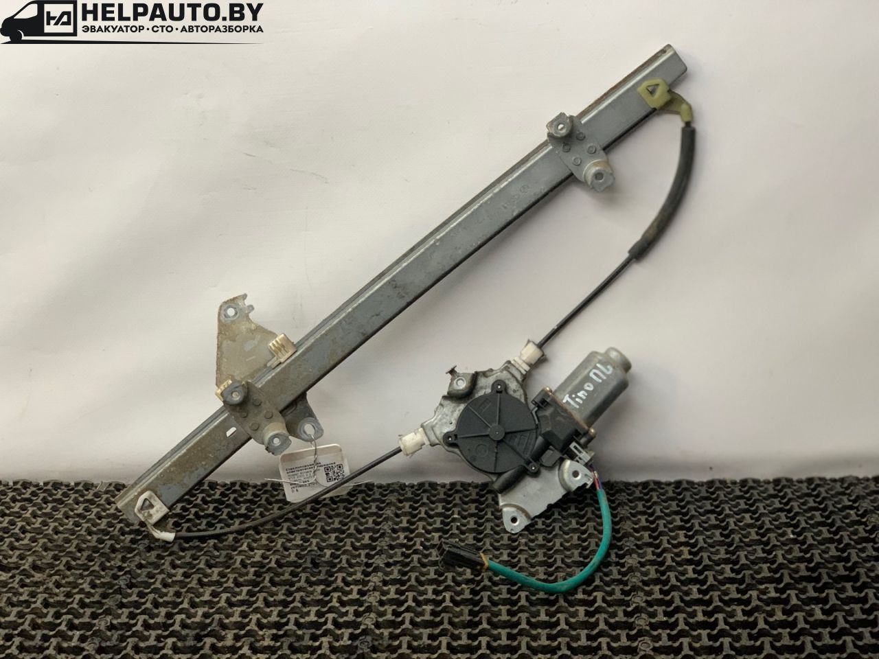 стеклоподъемник электрический передний левый Nissan Almera Tino V10 2001, 2.2 л., YD22DDT, дизель, МКПП, берюзовый, минивэн, передний привод - фото №1