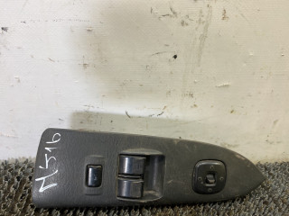 блок управления стеклоподъемниками Mazda 626 GF [рестайлинг] GF 1999, 1.6 л., i, бензин, МКПП, бежевый, седан, передний привод