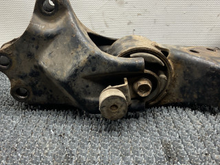 подушка крепления двигателя Mazda 626 GF [рестайлинг] 1999, 1.8 л., бензин, МКПП, зеленый, универсал