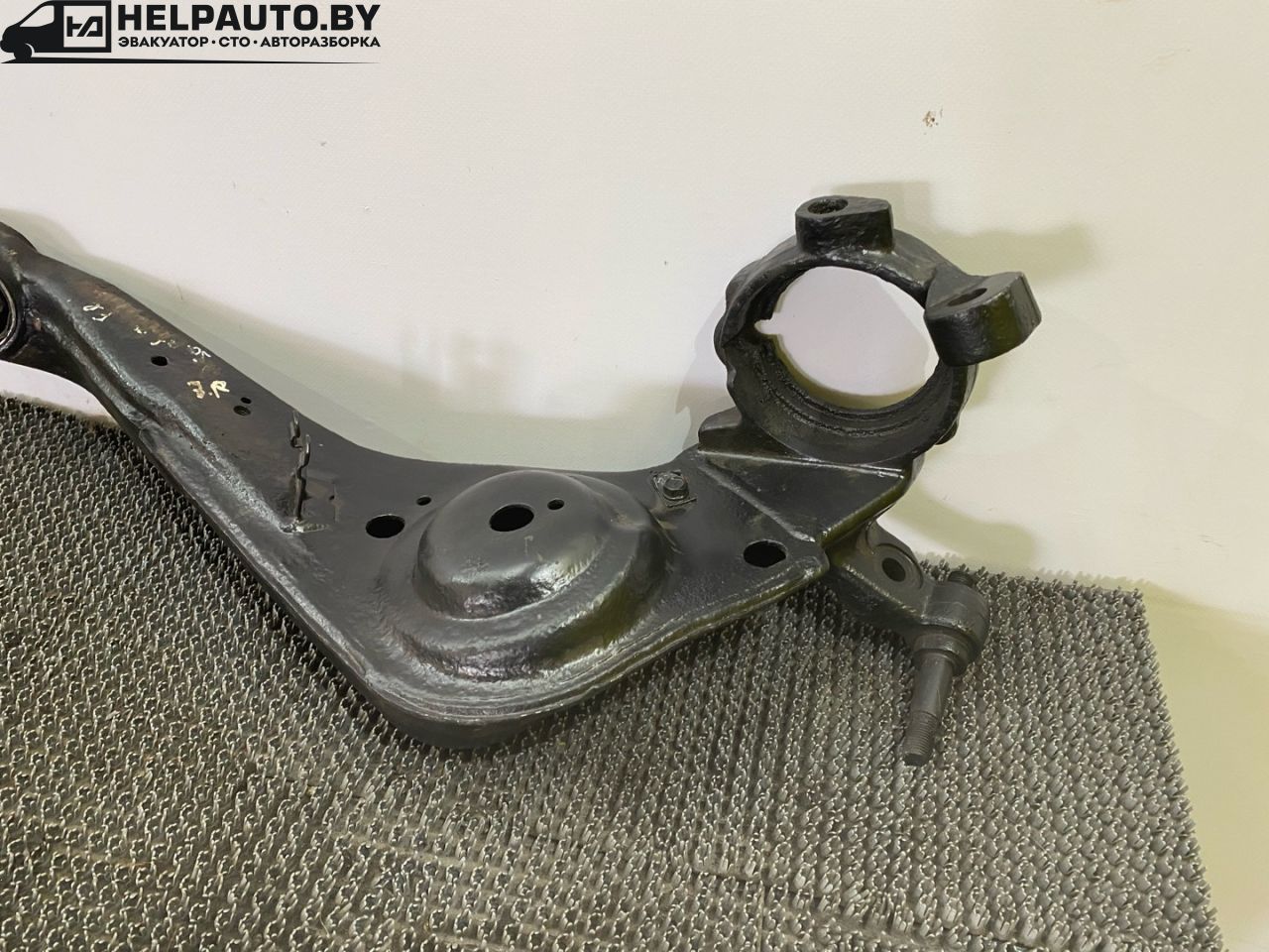 рычаг задний правый Hyundai Santa Fe 1 поколение (SM) 2003, 2.4 л., бензин, МКПП, серебристый, внедорожник 5 дв., передний привод - фото №1