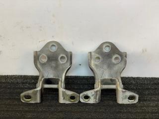 петля двери Hyundai Santa Fe 1 поколение (SM) 2001, 2.4 л., бензин, МКПП, черный, внедорожник 5 дв., передний привод