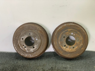 барабан тормозной Hyundai Santa Fe 1 поколение (SM) 2003, 2.4 л., бензин, МКПП, серебристый, внедорожник 5 дв., передний привод