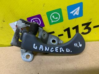 ручка внутренняя передняя левая Mitsubishi Lancer 6 поколение 1996, 2.0 л., дизель, МКПП, универсал