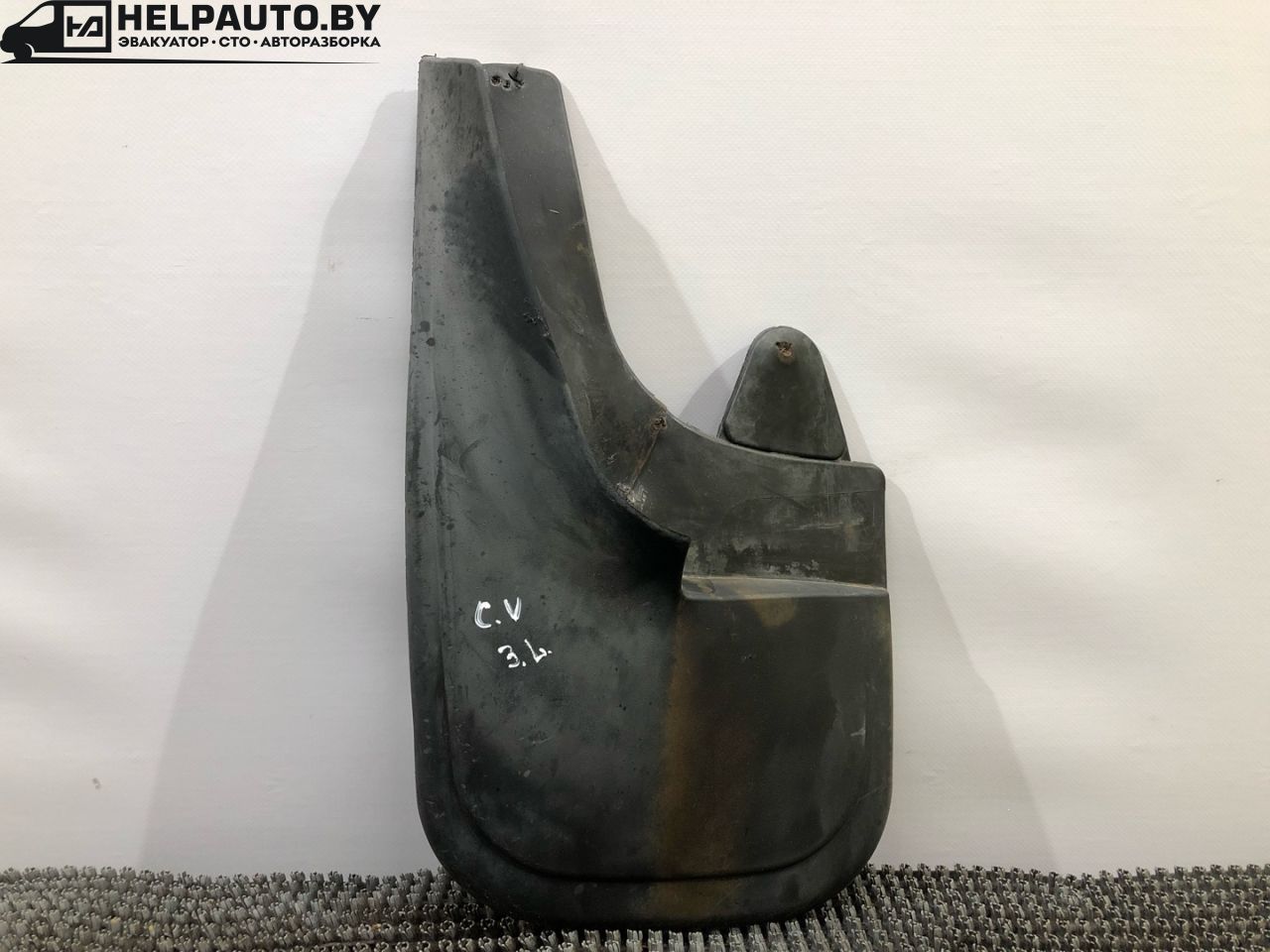 брызговик Dodge Caravan 3 поколение RG 1999, 2.4 л., EDZ, бензин, АКПП, темно зеленый, передний привод - фото №1