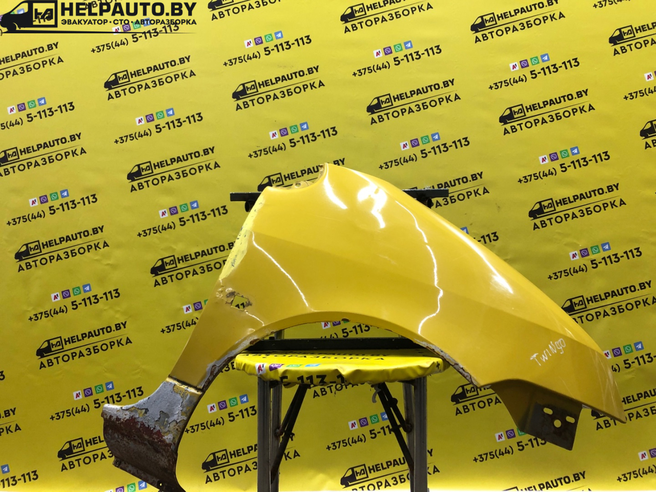 крыло переднее правое Renault Twingo 1 поколение 1996, 1.2 л., C3G 700, бензин, МКПП, желтый, хетчбэк 3 дв., передний привод - фото №1