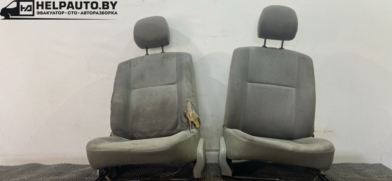 сиденье переднее Dodge Caliber 1 поколение 2008, 1.8 л., бензин, МКПП, красный, хетчбэк 5 дв., передний привод - фото №1