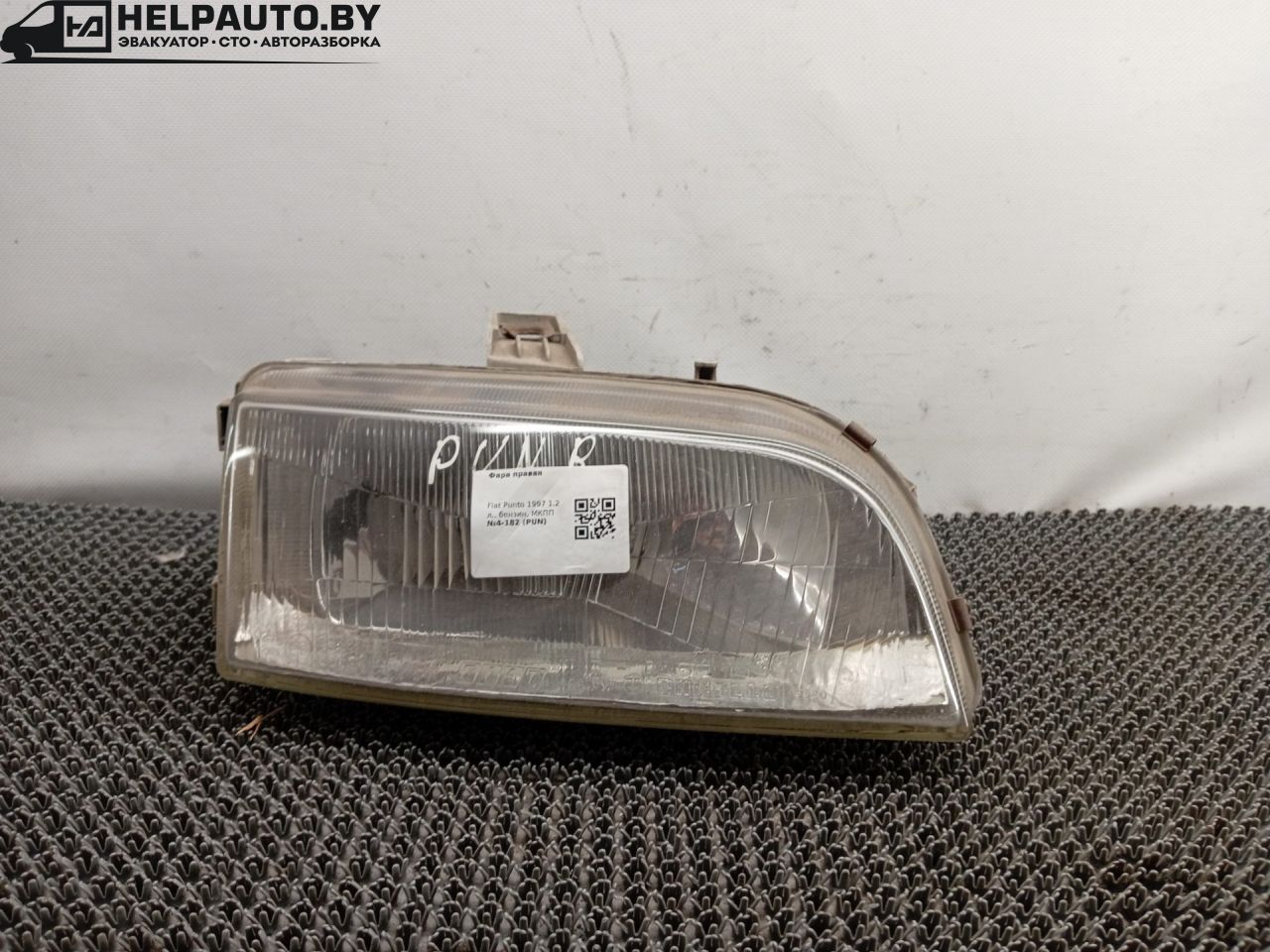 фара правая Fiat Punto 1 поколение 1997, 1.2 л., бензин, МКПП, синий, хетчбэк 5 дв. - фото №1