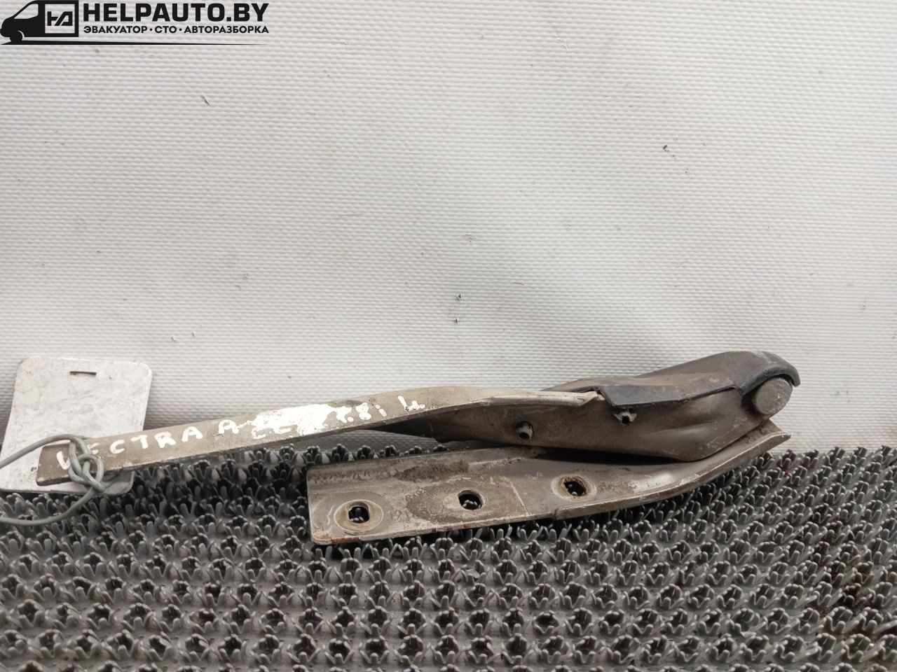 петля капота левая Opel Vectra A 1994, 1.6 л., бензин, МКПП, седан, передний привод, C16NZ - фото №1