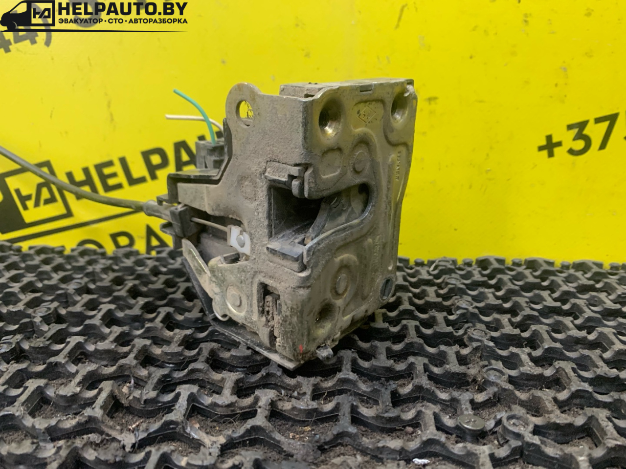 замок двери задней левой Renault Scenic RX4 1 поколение 2003, 2.0 л., F4R 744, бензин, МКПП, синий, внедорожник 5 дв. - фото №1