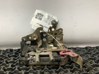 замок двери передней левой Fiat Punto 1 поколение 1997, 1.2 л., бензин, МКПП, красный, хетчбэк 3 дв., передний привод