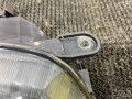 фара правая Mazda 626 GF 1997, 2.0 л., дизель, МКПП, зелёный, седан, передний привод - фото №4