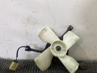 вентилятор радиатора Nissan Bluebird T12/T72 1987, 2.0 л., бензин, МКПП, бордовый, хетчбэк 5 дв., передний привод