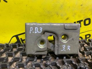 замок двери задней правой Volkswagen Passat B3 1993, 1.9 л., AAZ, дизель, 5МКПП, черный, универсал, передний привод