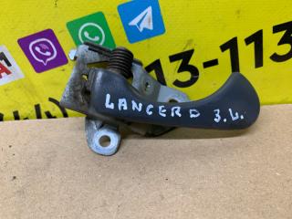 ручка внутренняя задняя левая Mitsubishi Lancer 7 поколение 1996, 2.0 л., дизель, МКПП, белый, универсал, передний привод