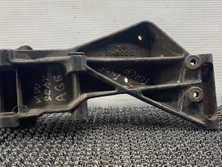 кронштейн генератора SEAT Toledo 1 поколение [рестайлинг] 1996, 2.0 л., i, бензин, 5МКПП, хетчбэк 5 дв., передний привод, AGG