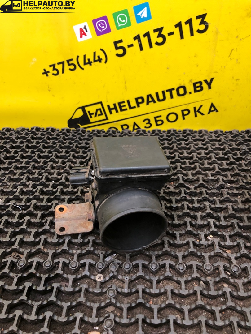 расходомер воздуха Mazda 626 GE 1994, 1.8 л., FP, бензин, МКПП, бордовый, седан, передний привод, B577 - фото №1