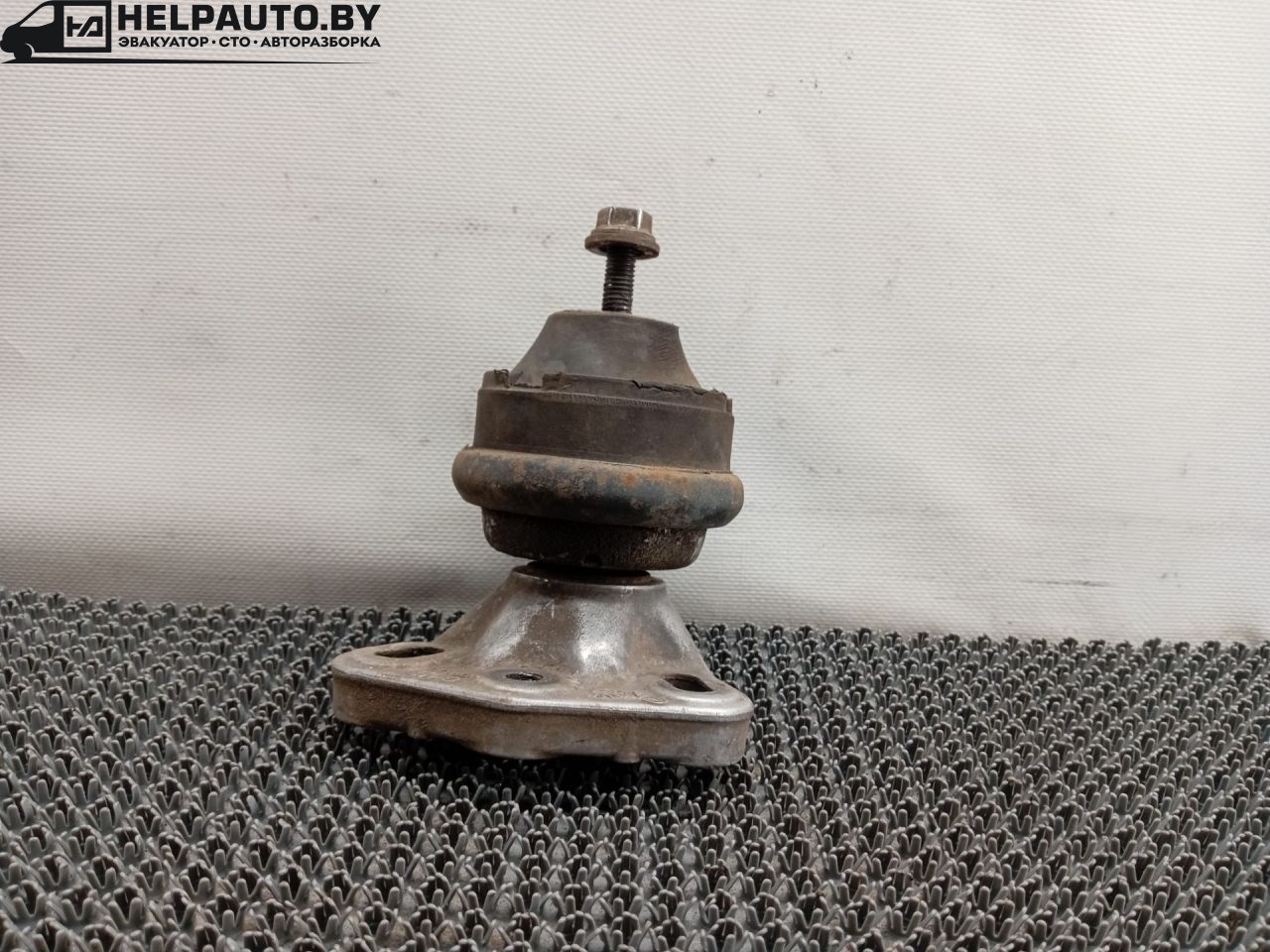 подушка крепления двигателя Peugeot 406 1 поколение 1997, 1.8 л., бензин, МКПП, бордовый, седан - фото №1