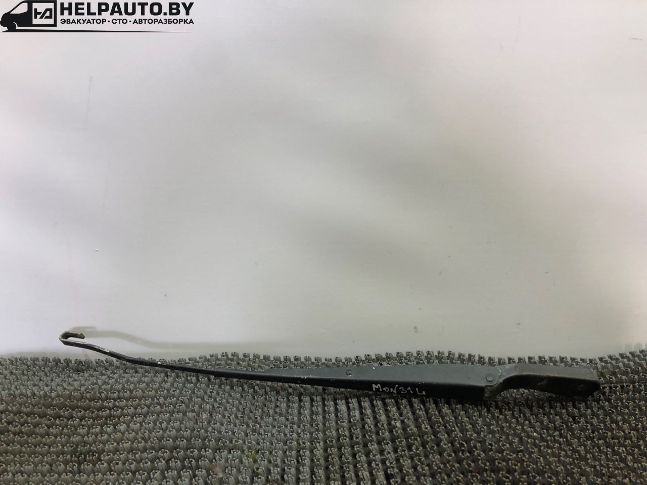 щеткодержатель (поводок стеклоочистителя, дворник) Opel Monterey A 1997, 3.1 л., дизель, МКПП, внедорожник 5 дв. - фото №1