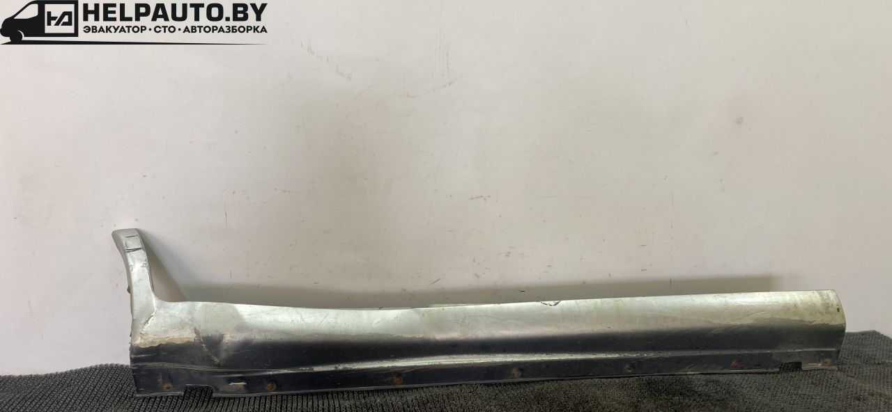 накладка на порог Hyundai Santa Fe 1 поколение (SM) 2003, 2.4 л., бензин, МКПП, серебристый, внедорожник 5 дв., передний привод - фото №1