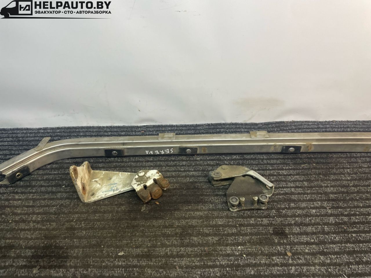 механизм сдвижной двери Nissan Serena C23 1992, 2.0 л., дизель, МКПП, серебро, минивэн, передний привод - фото №1