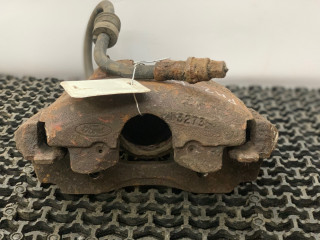 суппорт передний правый Ford Mondeo 2 поколение 1997, 2.0 л., бензин, МКПП, черный, универсал, передний привод