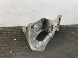 кронштейн генератора Renault Laguna 1 поколение [рестайлинг] 2000, 2.0 л., F4R 760, бензин, МКПП, светло бирюзовый, хетчбэк 5 дв., передний привод, 103524