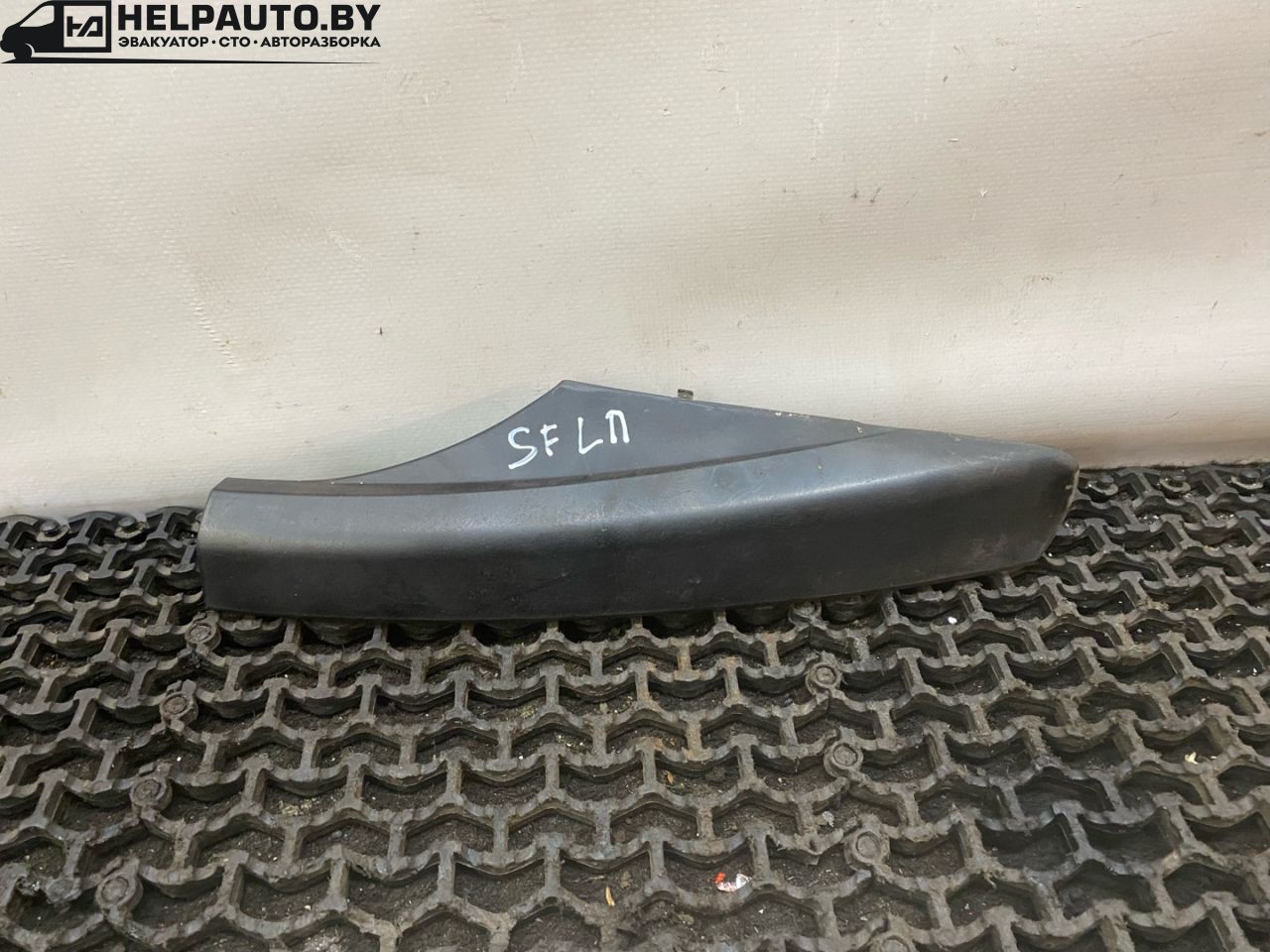 пластик Hyundai Santa Fe 1 поколение (SM) 2003, 2.4 л., бензин, МКПП, серебристый, внедорожник 5 дв., передний привод, 87291-26001 - фото №1