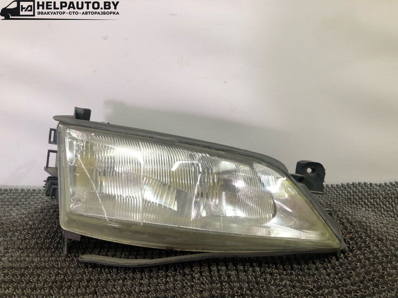 фара правая Opel Vectra B (1995 - 1999), 1.6 л., X 16 XEL, бензин, МКПП, темно зеленный металлик, седан, передний привод - фото №1