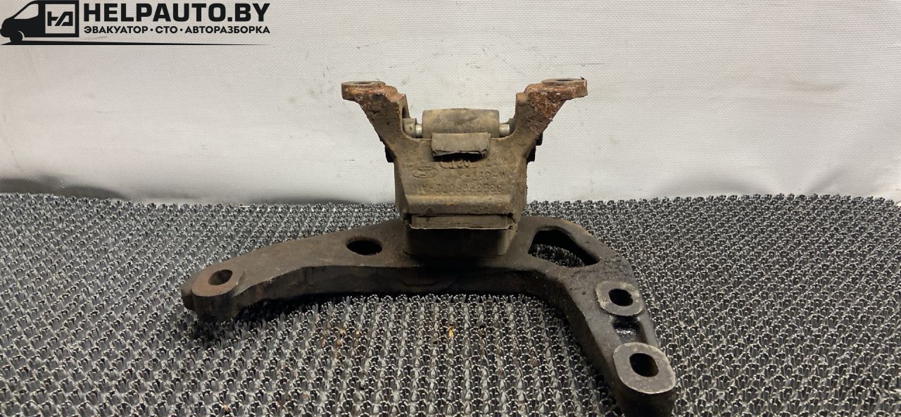 подушка крепления двигателя Ford Mondeo 2 поколение 1998, 1.8 л., дизель, МКПП, синий, хетчбэк 5 дв., передний привод - фото №1