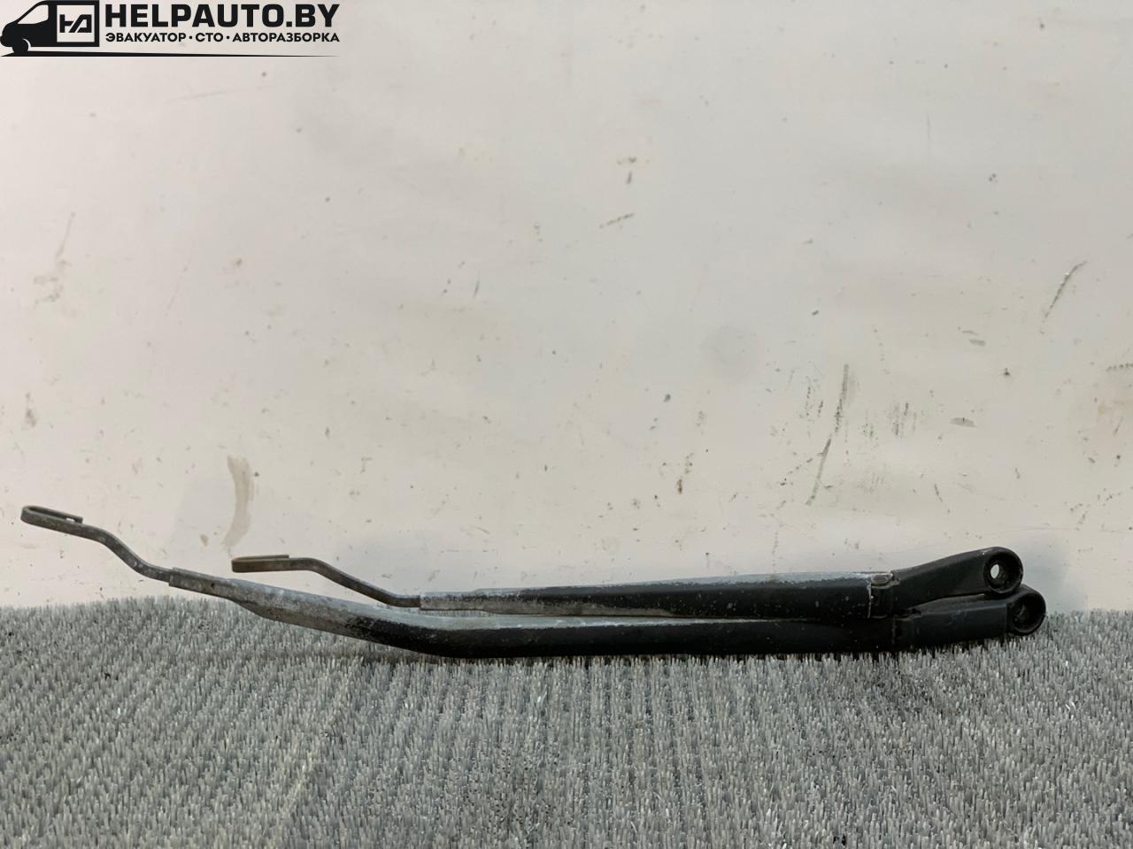 щеткодержатель (поводок стеклоочистителя, дворник) Nissan Primera P12 2002, 2.2 л., дизель, передний привод - фото №1