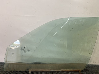 стекло двери передней левой Suzuki Baleno 1 поколение 1998, 1.3 л., i, G13BB, бензин, МКПП, серебристый, седан, передний привод