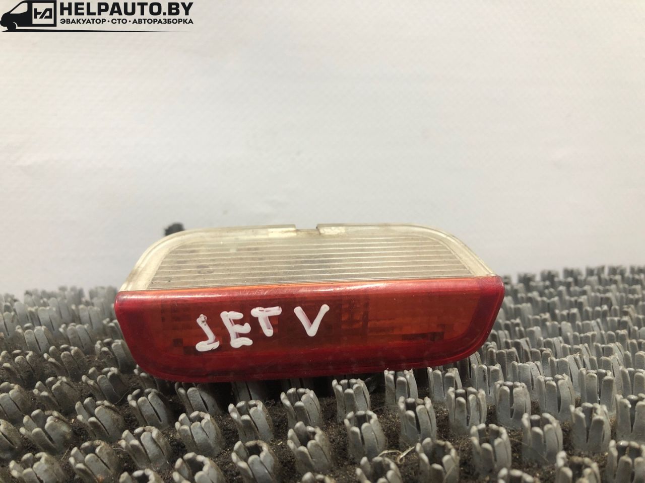 плафон двери задней правой Volkswagen Jetta 5 поколение 2010, 1.6 л., BSE, бензин, 5МКПП, синий, седан, передний привод - фото №1