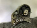 подушка крепления двигателя Dodge Caravan 3 поколение RG 1999, 2.4 л., EDZ, бензин, АКПП, темно зеленый, передний привод - фото №3