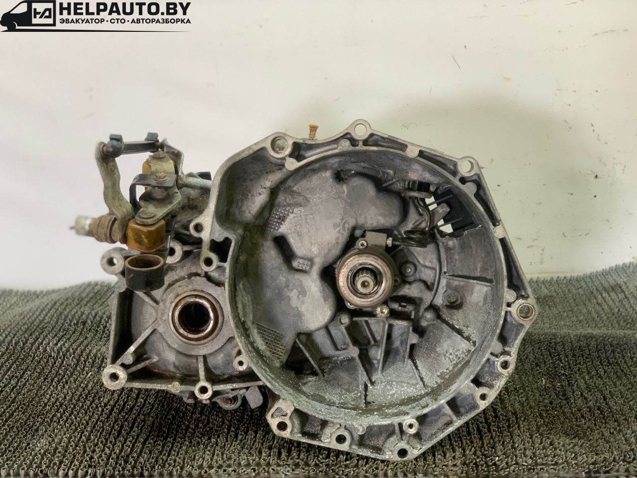 КПП механическая (МКПП) Opel Sintra 1 поколение 1999, 2.2 л., X 22 XE, бензин, МКПП, серебристый, минивэн, передний привод, DLJ, 12556056 - фото №1