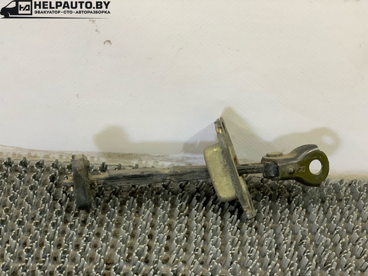 ограничитель открывания двери Honda Jazz 1 поколение 2002, 1.3 л., L13B, бензин, МКПП, голубой, хетчбэк 5 дв., передний привод - фото №1