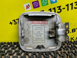 лючок топливного бака Mitsubishi Carisma 1 поколение (1995 - 1999), 1.8 л., 4G93 (GDI), бензин, МКПП, серебро, хетчбэк 5 дв., передний привод