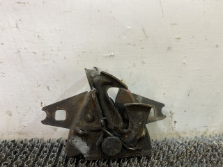 замок капота Volkswagen Polo 2 поколение 1990, 1.3 л., бензин, МКПП, синий, хетчбэк 3 дв., передний привод