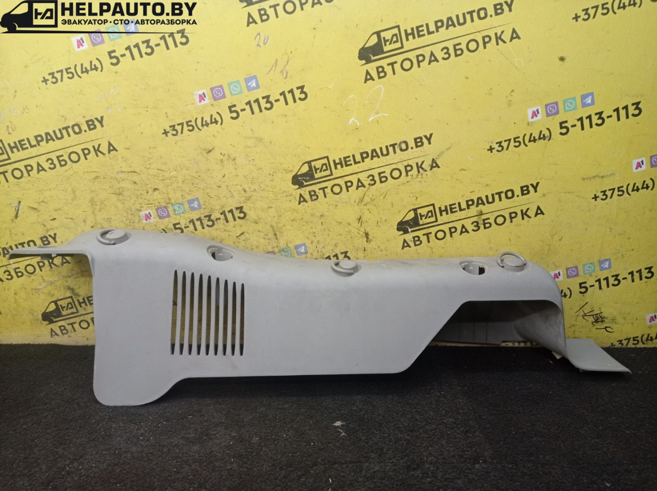 направляющая шторки багажника (салазки) Nissan Almera Tino V10 2001, 2.2 л., YD22DDT, дизель, МКПП, берюзовый, минивэн, передний привод - фото №1