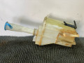 бачок омывателя Daewoo Nubira J100 1998, 1.6 л., бензин, МКПП, зелёный металлик, хетчбэк 5 дв. - фото №4
