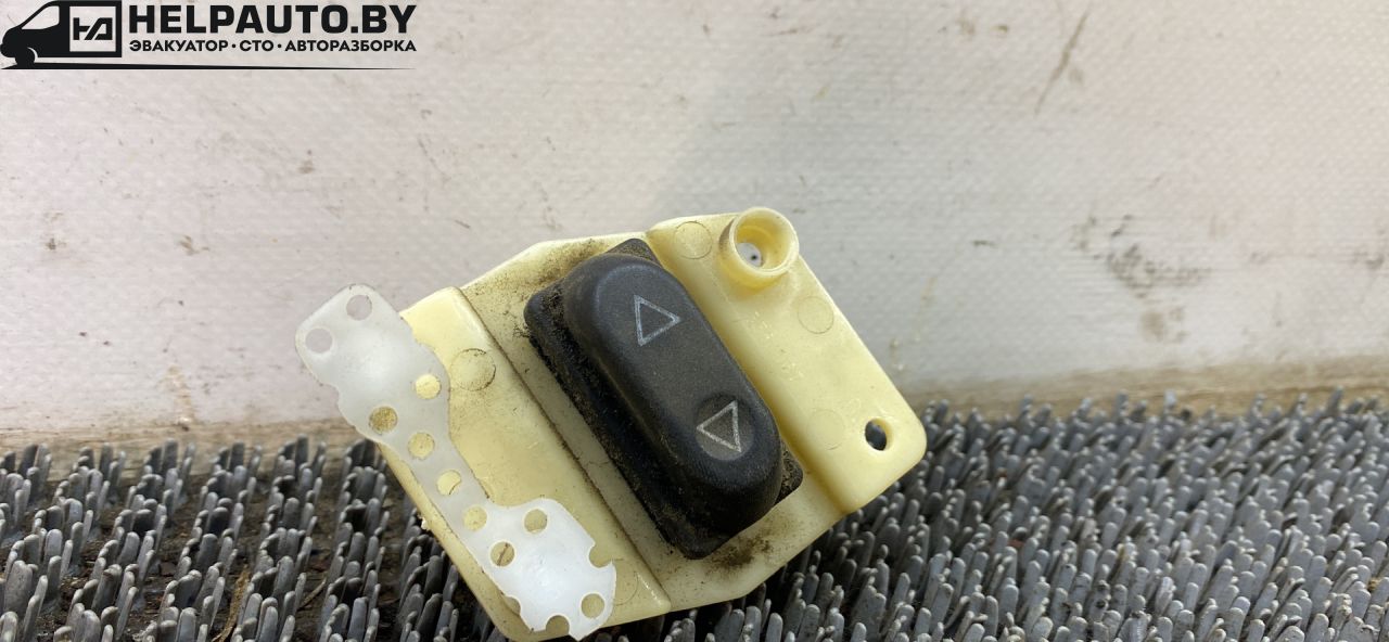 кнопка стеклоподъемника двери задней правой Iran Khodro Samand 1 поколение 2009, 1.8 л., бензин, МКПП, серебристый, седан, передний привод - фото №1