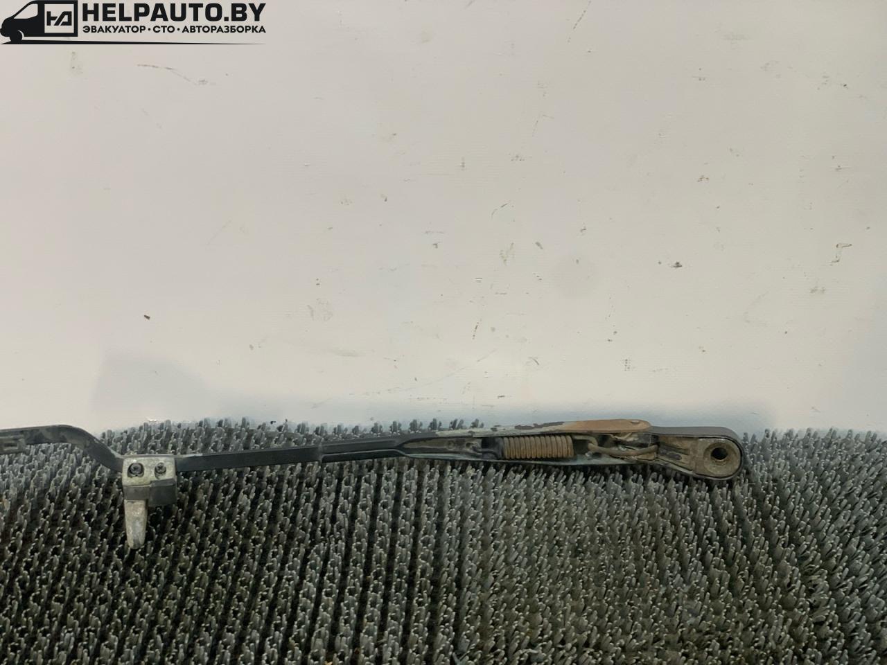 щеткодержатель задний Hyundai Santa Fe 1 поколение (SM) 2001, 2.4 л., бензин, МКПП, черный, внедорожник 5 дв., передний привод - фото №1