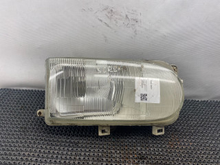 фара правая Nissan Serena С23 [рестайлинг] 1995, 2.3 л., дизель, МКПП, красный, микроавтобус, задний привод
