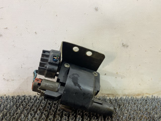 катушка зажигания Nissan Bluebird T12/T72 1987, 2.0 л., бензин, МКПП, бордовый, хетчбэк 5 дв., передний привод