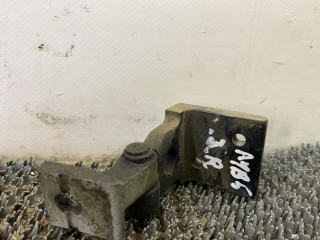 петля двери Audi A4 B5 1999, 1.8 л., бензин, АКПП, черный, универсал, передний привод