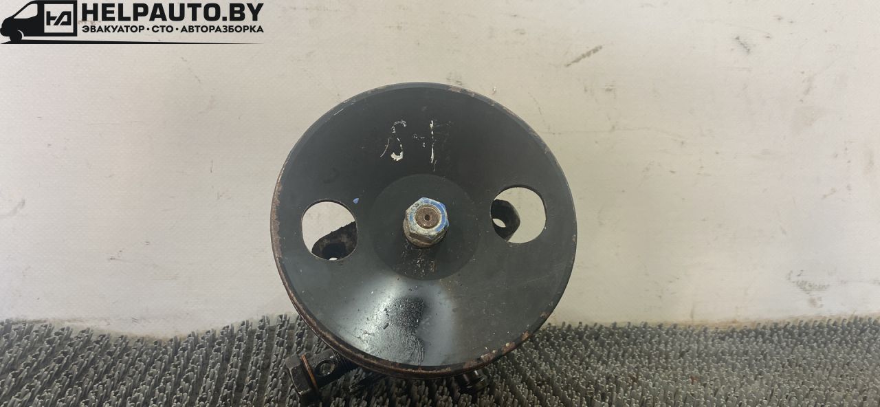 насос гидроусилителя руля Hyundai Santa Fe 1 поколение (SM) 2003, 2.4 л., бензин, МКПП, серебристый, внедорожник 5 дв., передний привод, Y8T-8 - фото №1