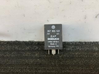 реле стеклоочистителей Volkswagen Vento 1 поколение 1991, 1.8 л., бензин, МКПП, серый, седан, передний привод