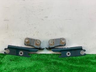 петля капота левая Mazda 323 6 поколение 1998, 1.4 л., бензин, МКПП, синий, хетчбэк 3 дв., передний привод