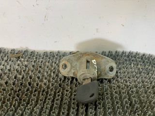 кнопка открытия багажника Daewoo Matiz M200 KLYA 2006, 0.8 л., F8CV, бензин, МКПП, серый, хетчбэк 5 дв., передний привод