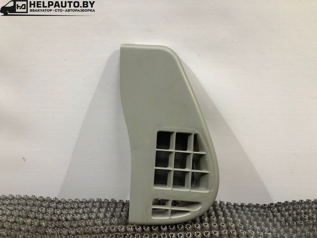 пластик Dodge Caravan 3 поколение RG 1999, 2.4 л., EDZ, бензин, АКПП, темно зеленый, передний привод - фото №1